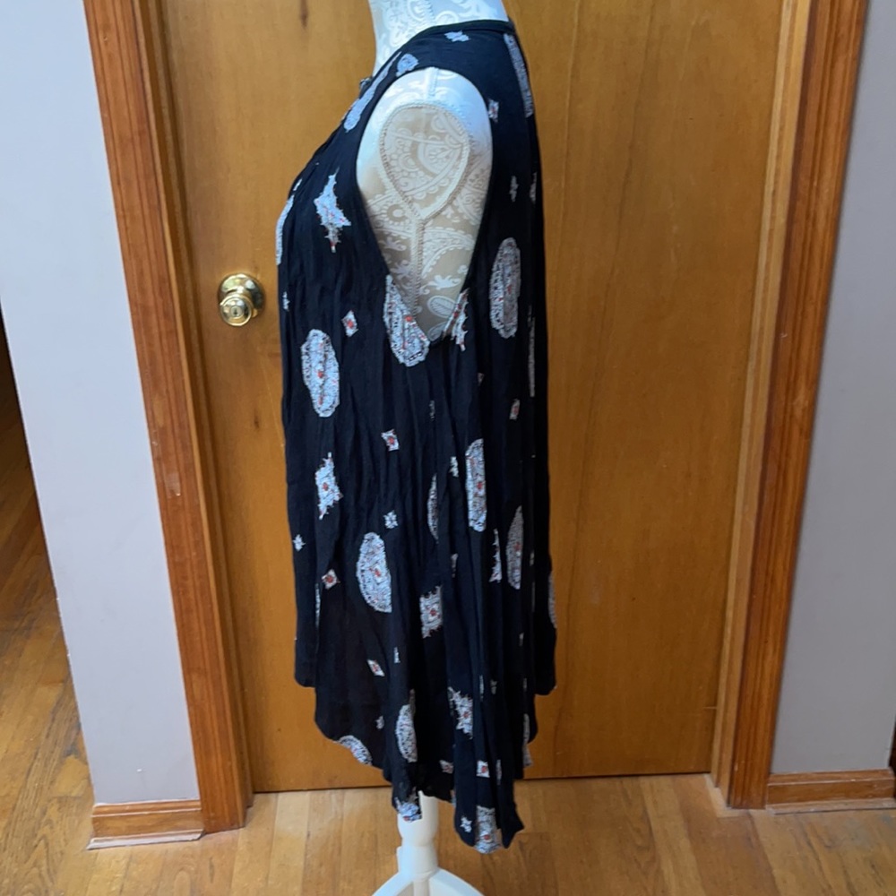 Free People black medallion Snap Out Of It tunic dress. Size XS - Picture 6 of 7